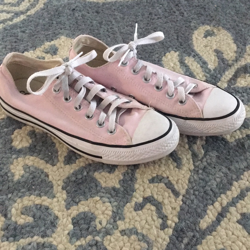 Pink converse